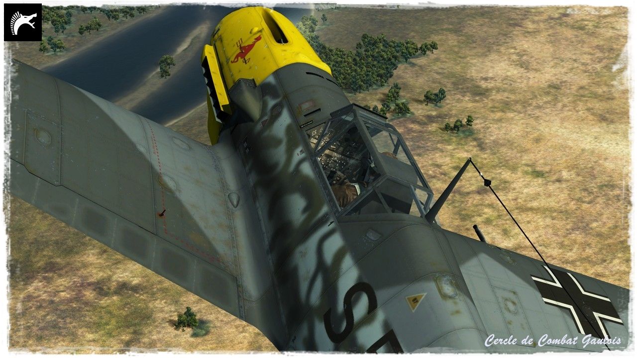 Messerschmit Bf109E7 56b64792b1fbc