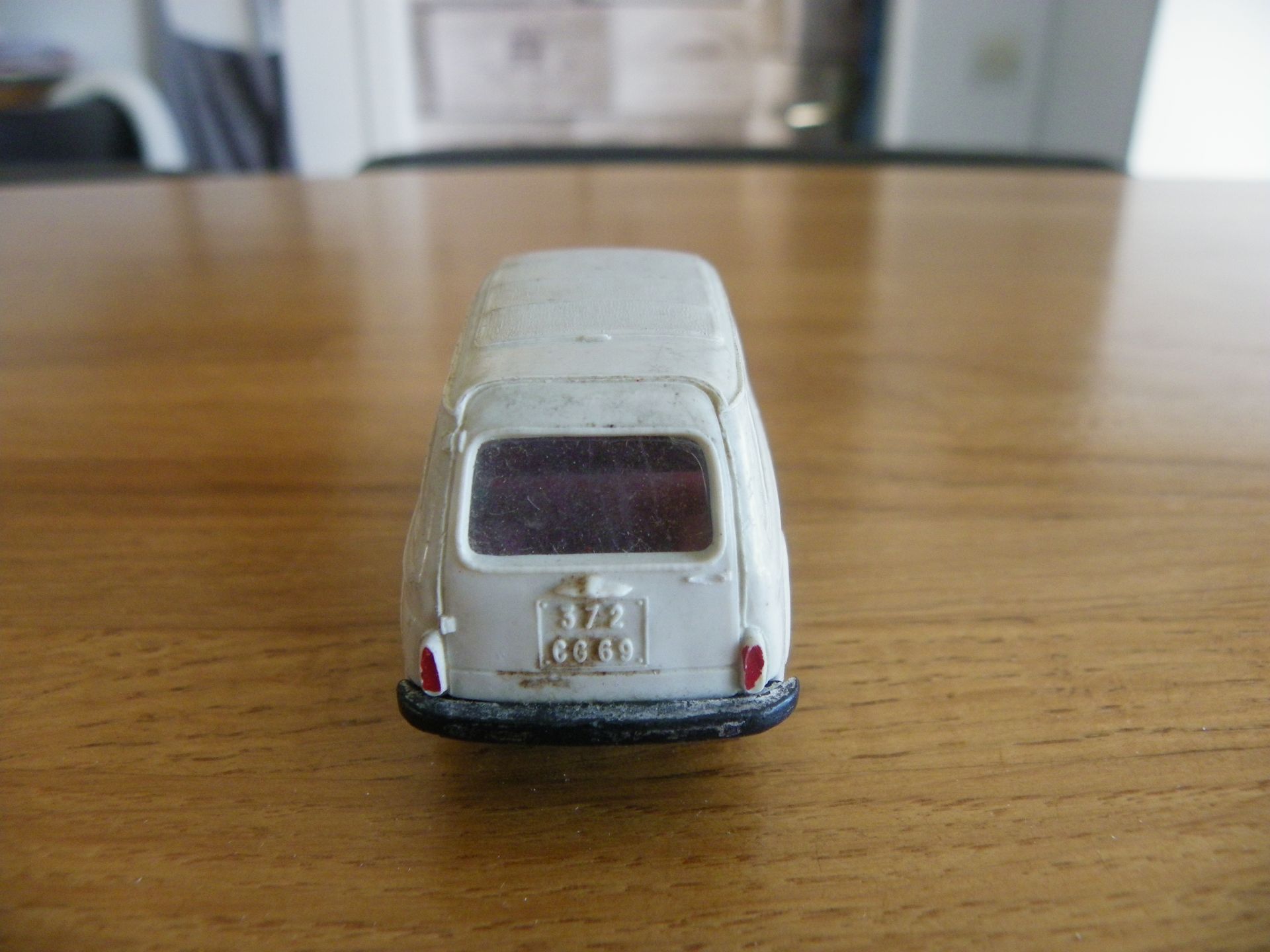 AU JOUET PARISIEN: Norev Modèle n° 20 Fiat 500 "Giardiniera" Jardinière