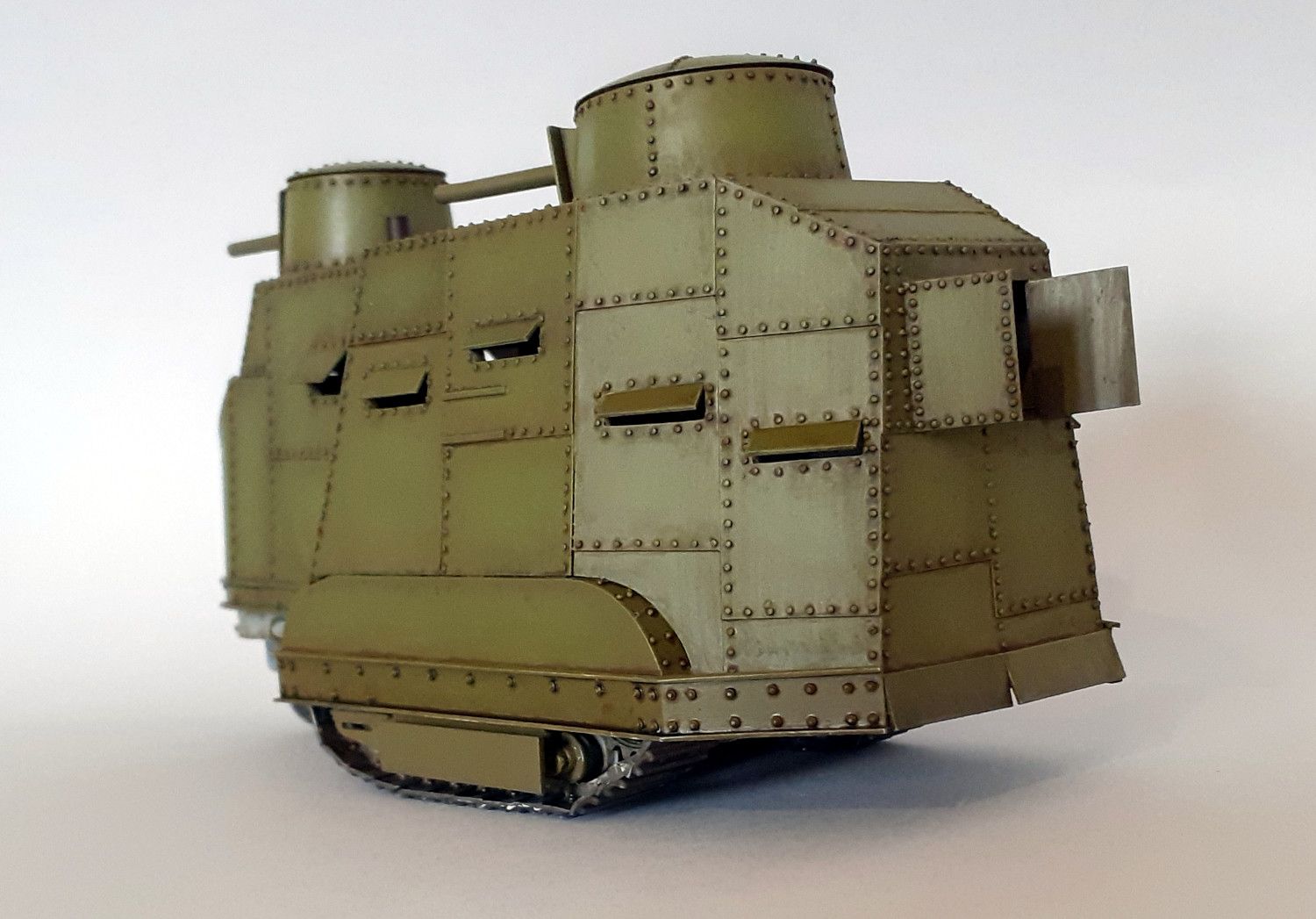 Caterpillar G9... Le premier char Américain a été construit pour le cinéma (Conversion Roden-1/35) - Page 9 663bded42b51e
