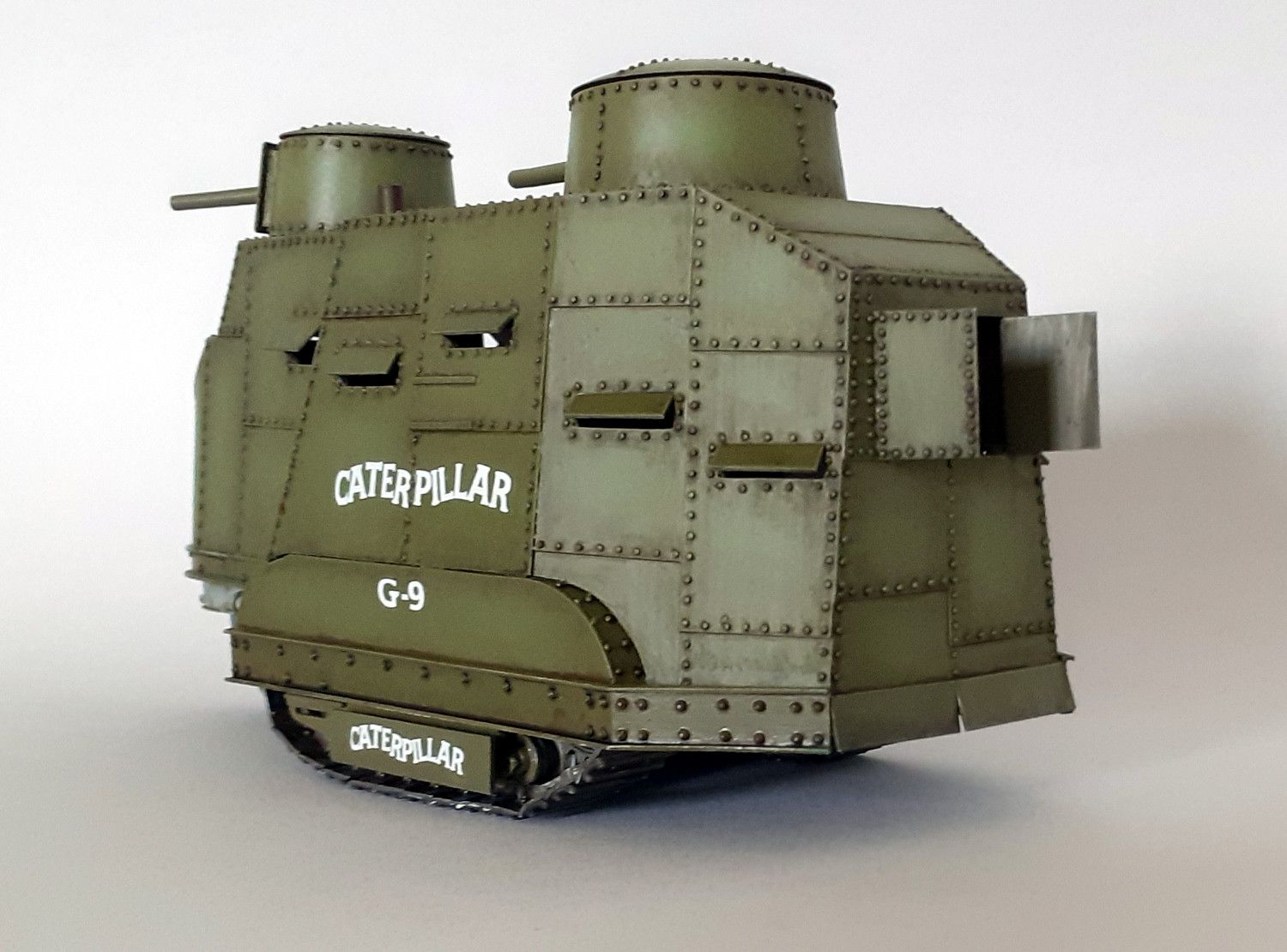 Caterpillar G9 : 1er tank US de l'Histoire [base tracteur Holt Roden + scratch] de Lostiznaos 663e8c4134545