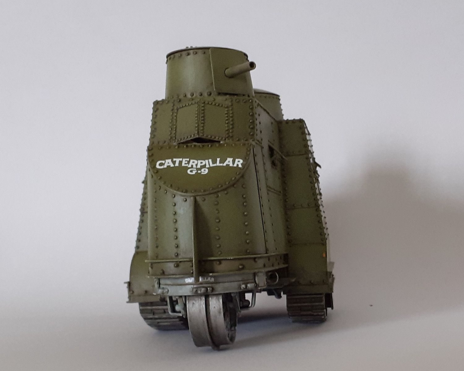 Caterpillar G9 : 1er tank US de l'Histoire [base tracteur Holt Roden + scratch] de Lostiznaos 663e8c9462a89