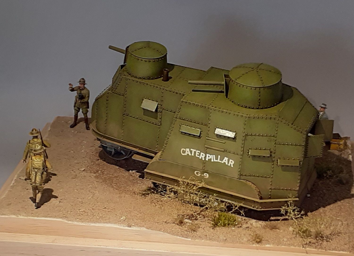 Caterpillar G9 : 1er tank US de l'Histoire [base tracteur Holt Roden + scratch] de Lostiznaos 6640ff0f7ad63