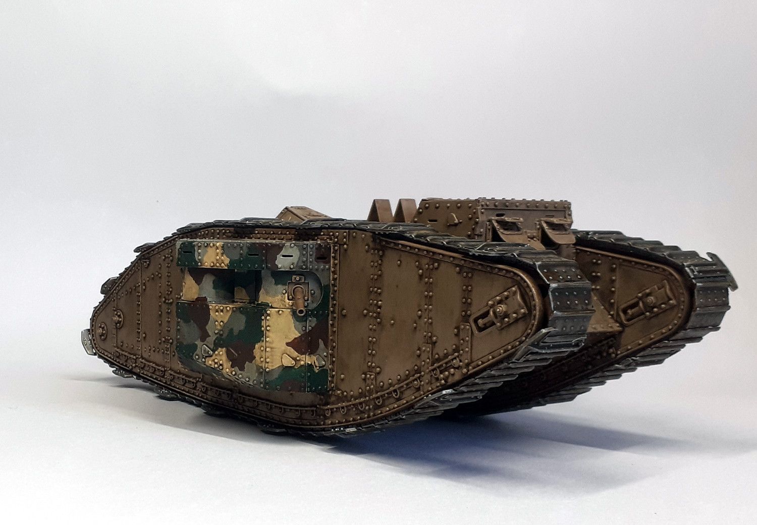 Tank Mark II femelle 1/35 - Conversion sur base Takom - Page 3 66cb8b464ca53