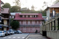 Cayenne, maison coloniale rose - Guyane