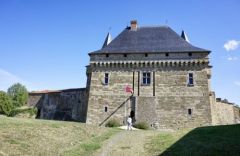 Le château féodal de Sigournais - Vendée