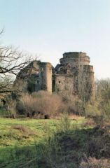 Le château de Saint-Mesmin-la-Ville en 1987, Saint-André-sur-Sèvre, Deux-Sèvres