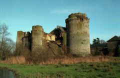 Le château de Saint-Mesmin-la-Ville en 1988, Saint-André-sur-Sèvre, Deux-Sèvres