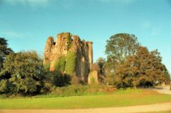 Le château de Pouzauges en 1988 - Vendée