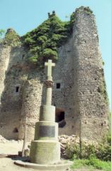 Le château de Pouzauges en 1990 - Vendée